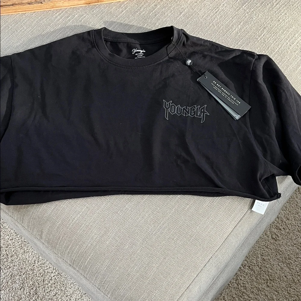 YoungLA black Cropped Tshirt - Picture 1 of 4
